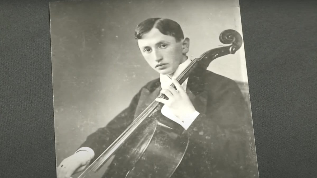 Screenshot von: Ein Leben für die Musik